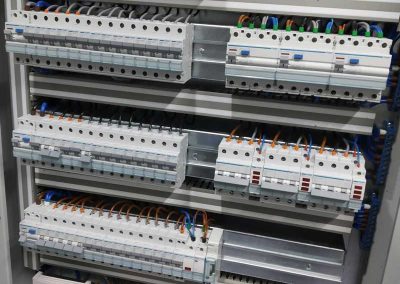 Κατασκευές Ηλ. Πινάκων – Inverters