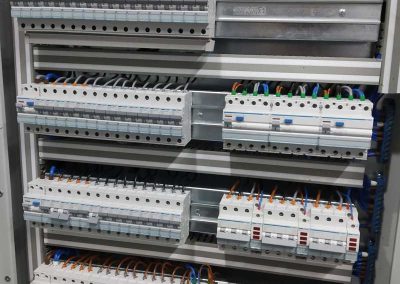 Κατασκευές Ηλ. Πινάκων – Inverters